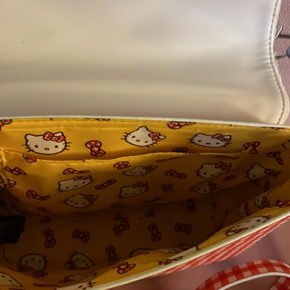 Hello Kitty Red and White Gingham loungefly Crossbody Bag - Picture 2 of 4